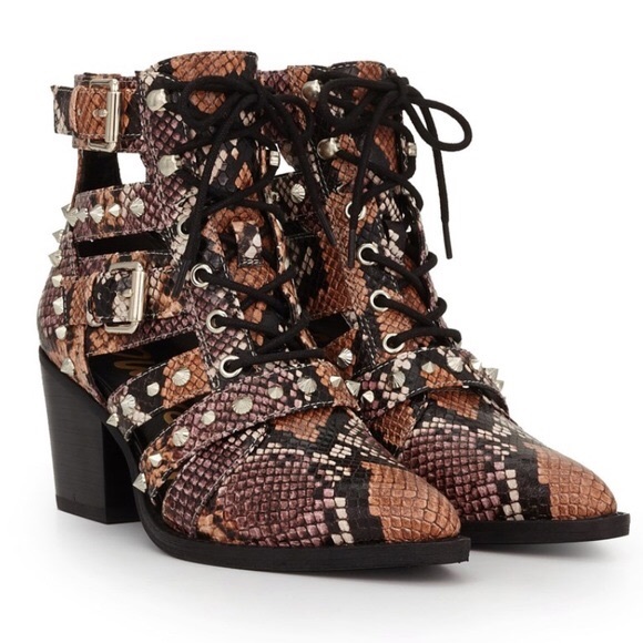 elana boot sam edelman